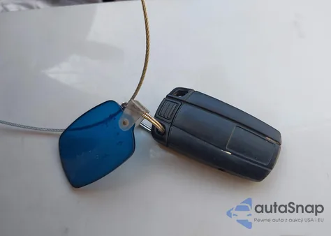 2015 BMW X1 Sdrive28I z USA, uszkodzony, nr VIN WBAVM1C54FV315853